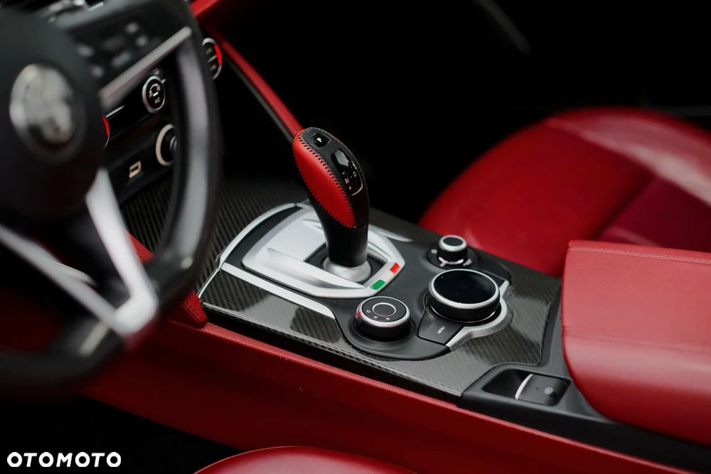 Alfa Romeo Stelvio - 34