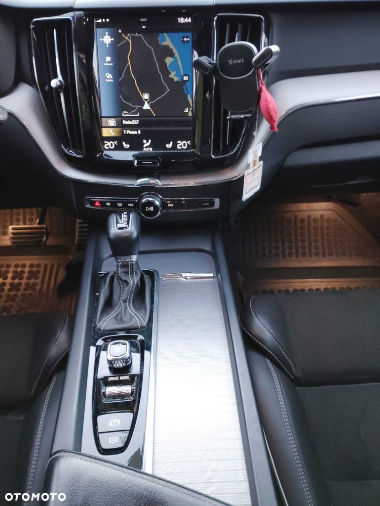 Volvo XC 60 - 6