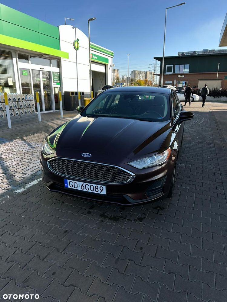 Ford Fusion - 4