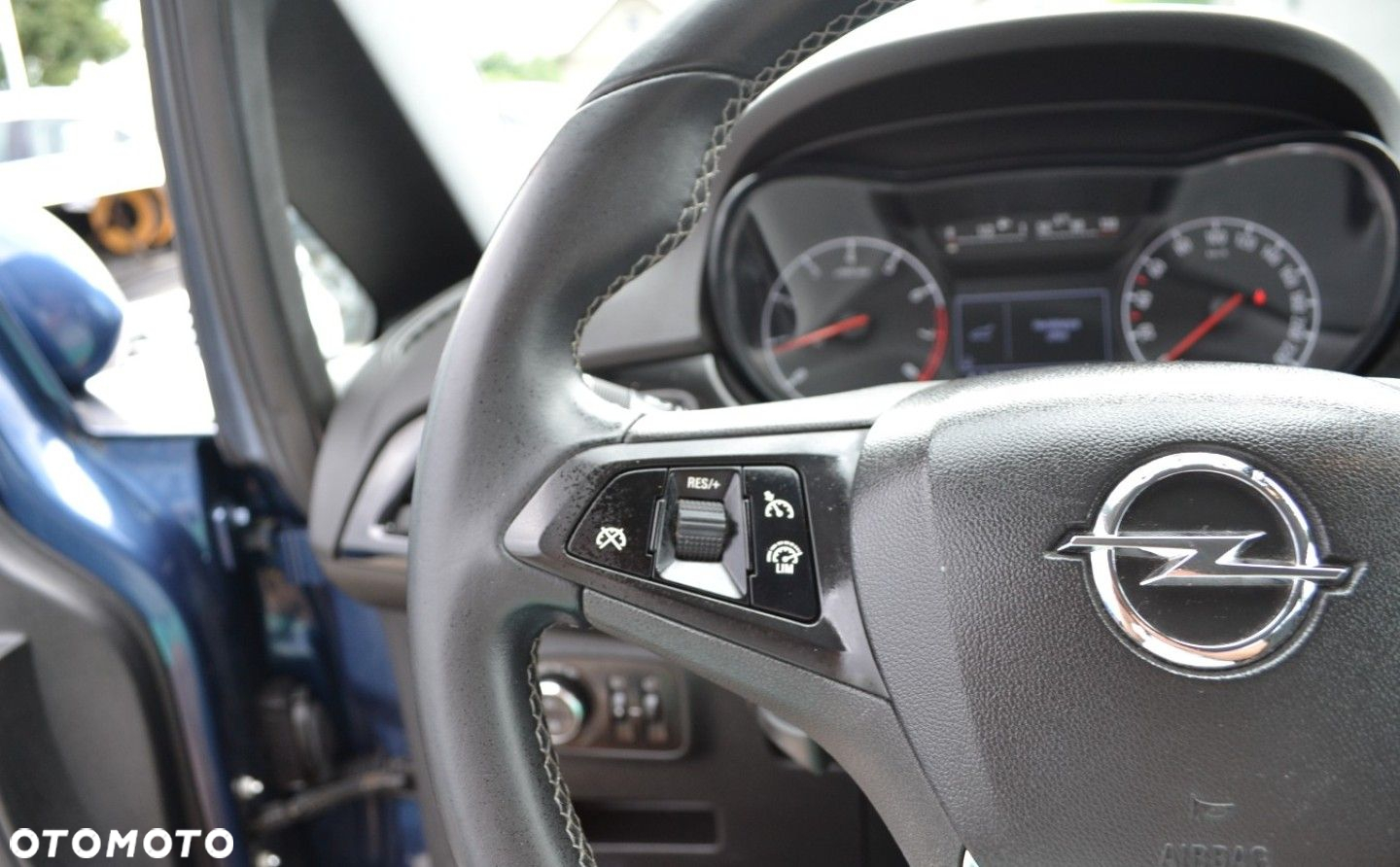 Opel Corsa 1.4 Cosmo - 25