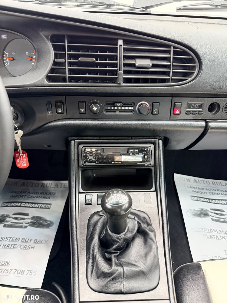 Porsche 944 - 6