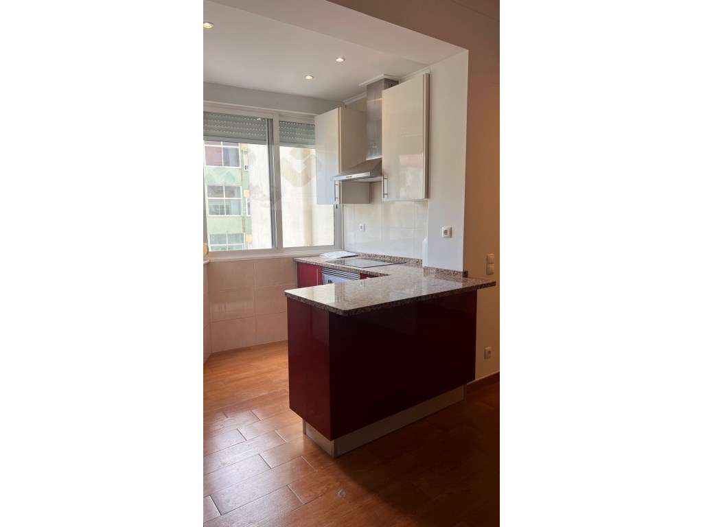 Amadora Venteira, Excelente T1, Remodelado e Equipado, Oportunidade... - Grande imagem: 2/26