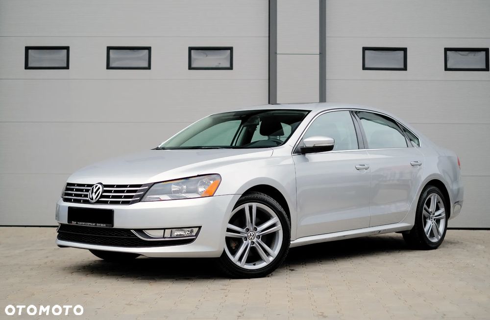 Volkswagen Passat - 1
