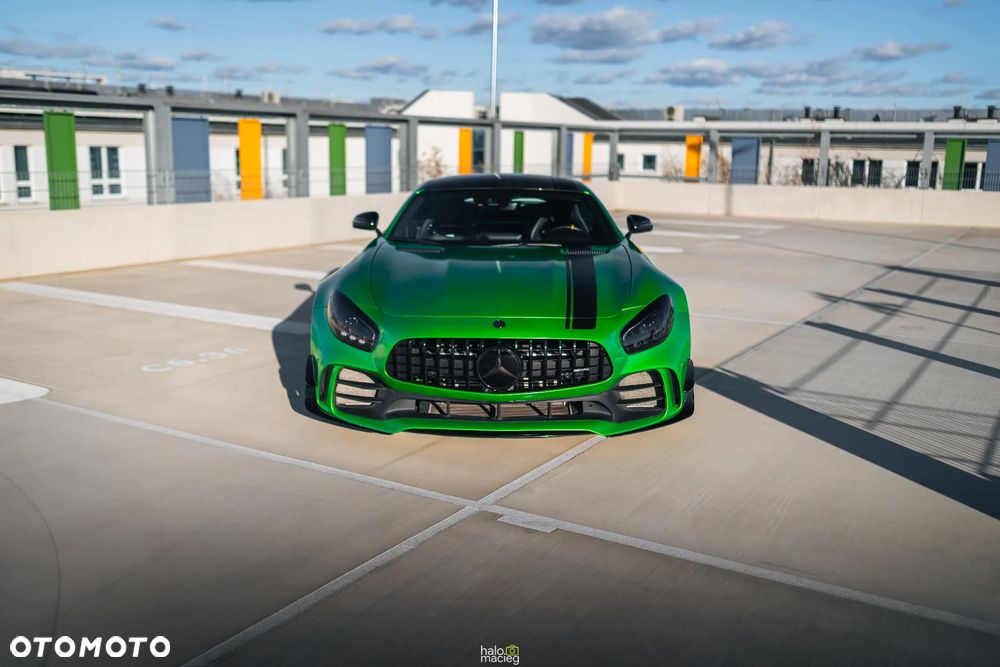 Mercedes-Benz AMG GT R - 2