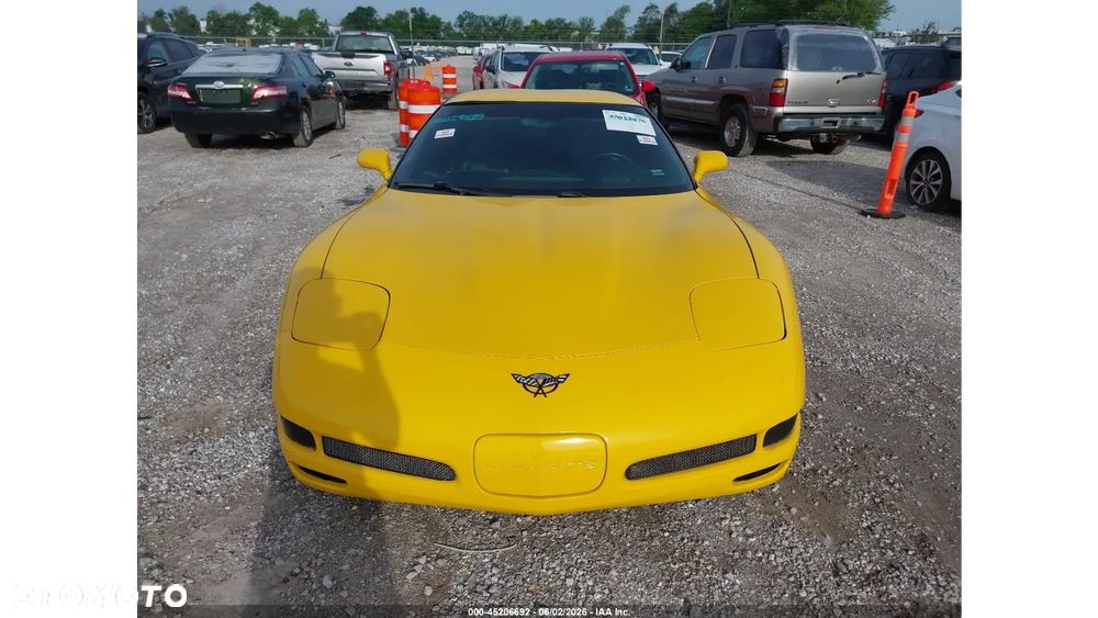 Chevrolet Corvette - 2