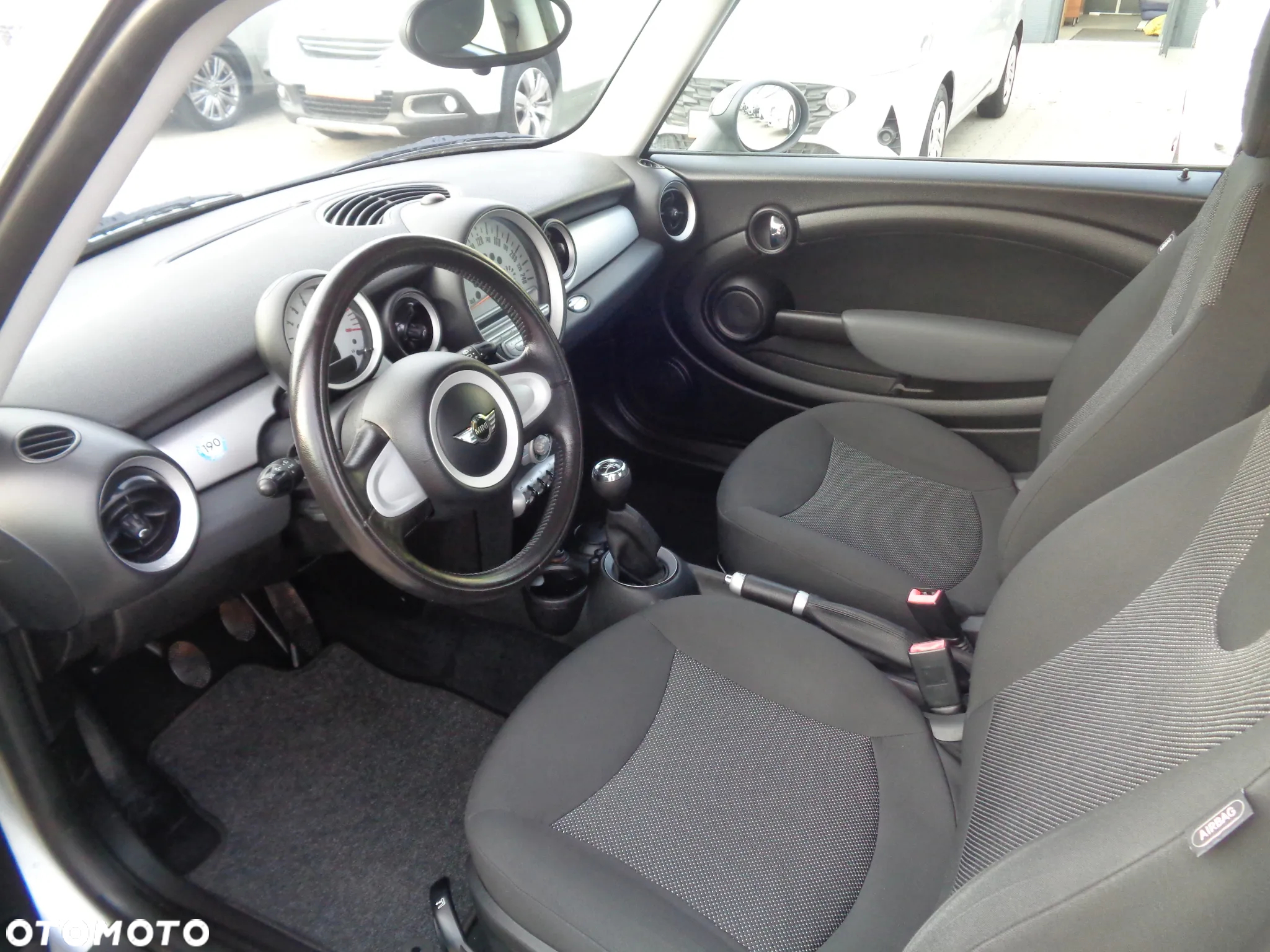 MINI Cooper - 10