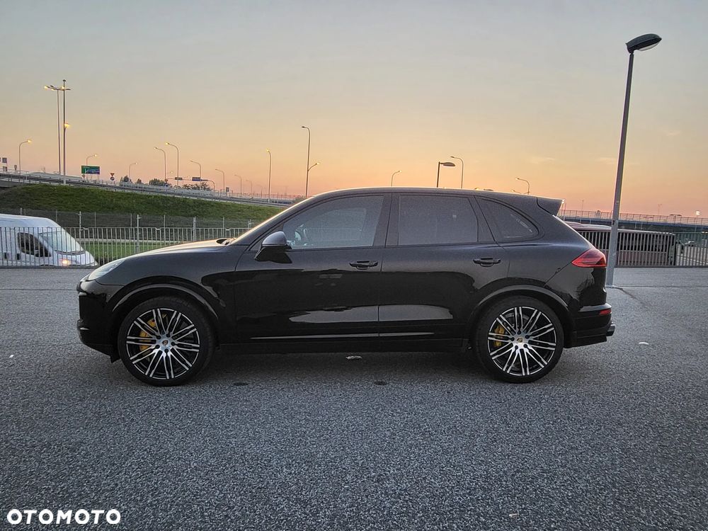 Porsche Cayenne Turbo S Tiptronic S - 9