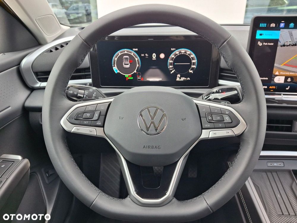 Volkswagen T-Roc - 24