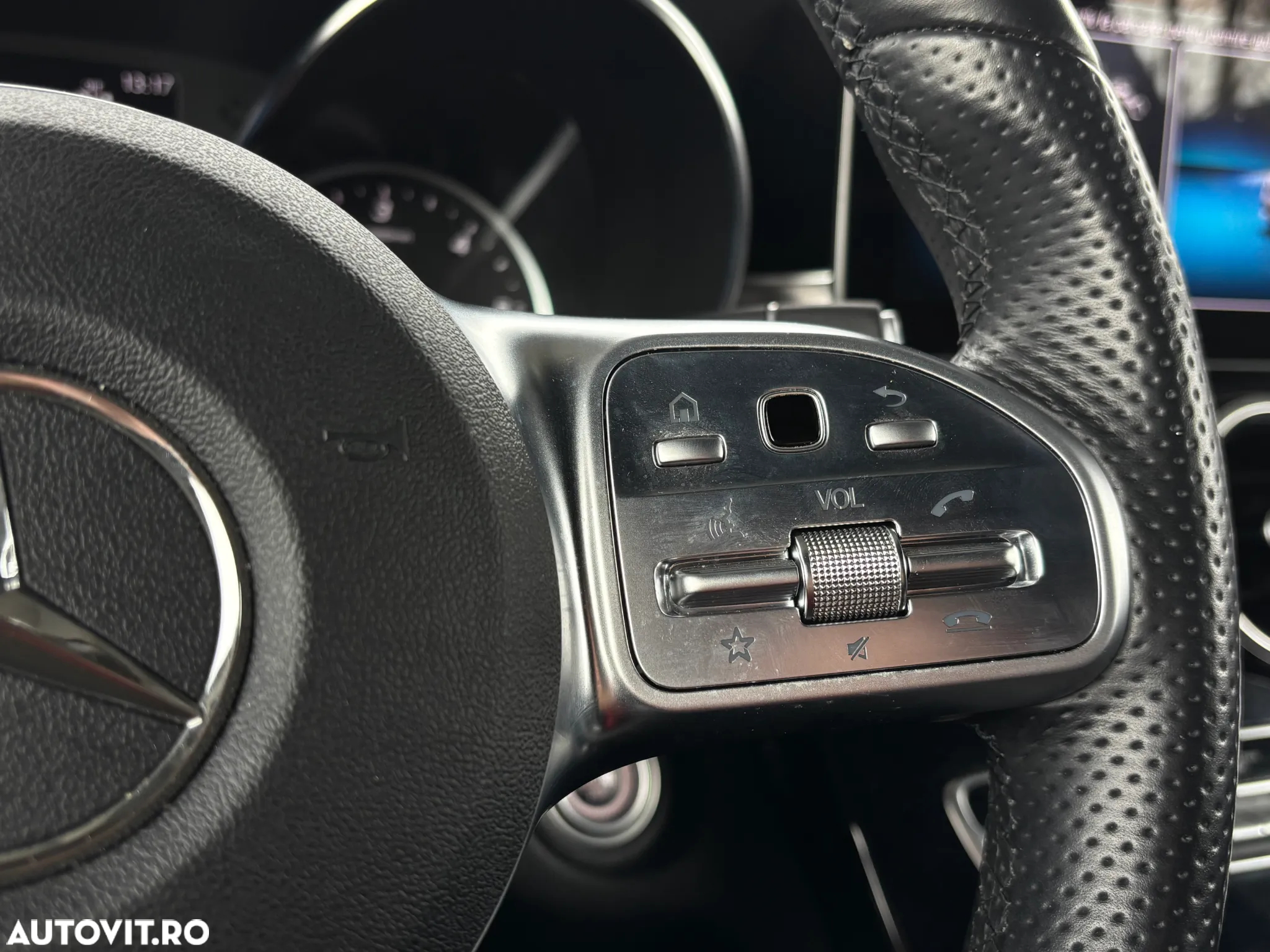 Mercedes-Benz C 200 d T 9G-TRONIC AMG Line - 28