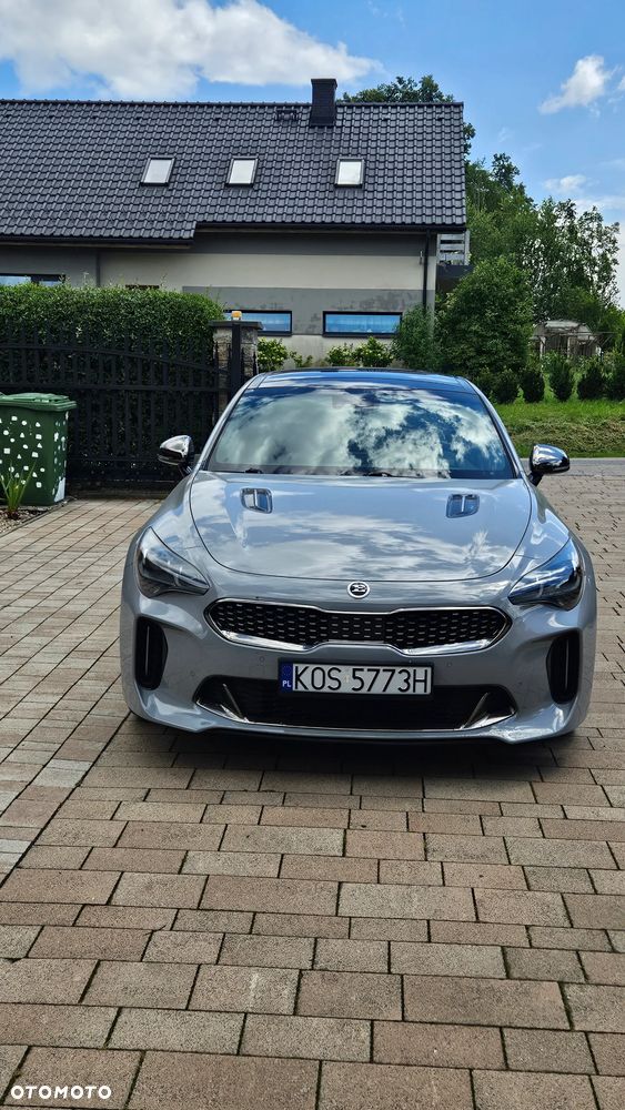 Kia Stinger - 13