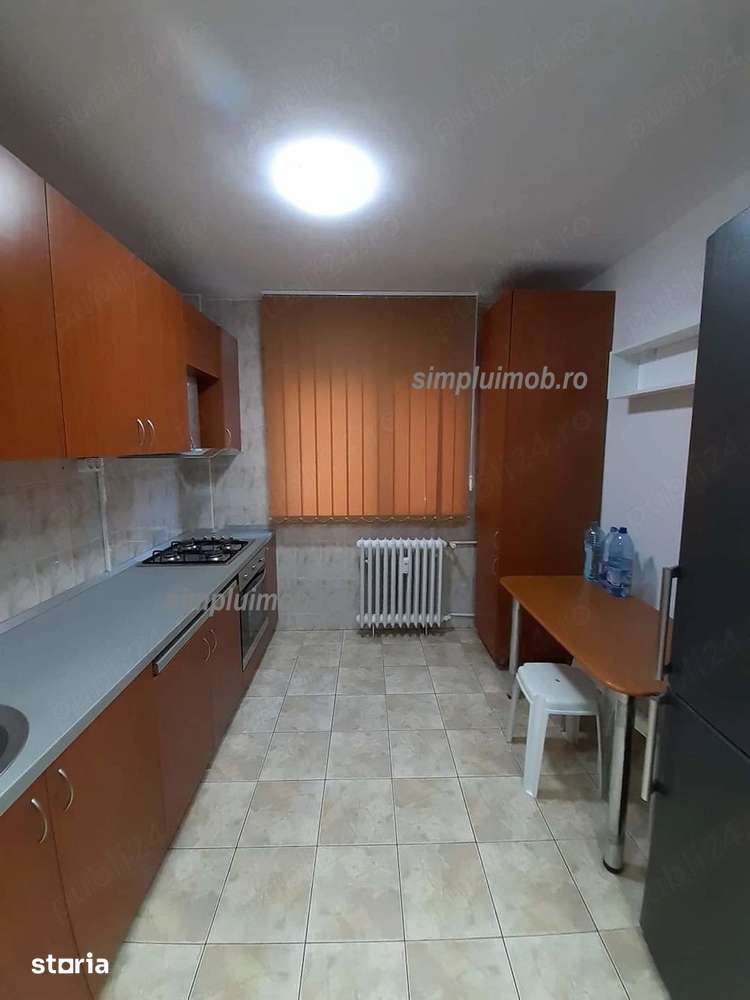 Garsoniera Decomandata Vitan - Imagine principală: 3/6