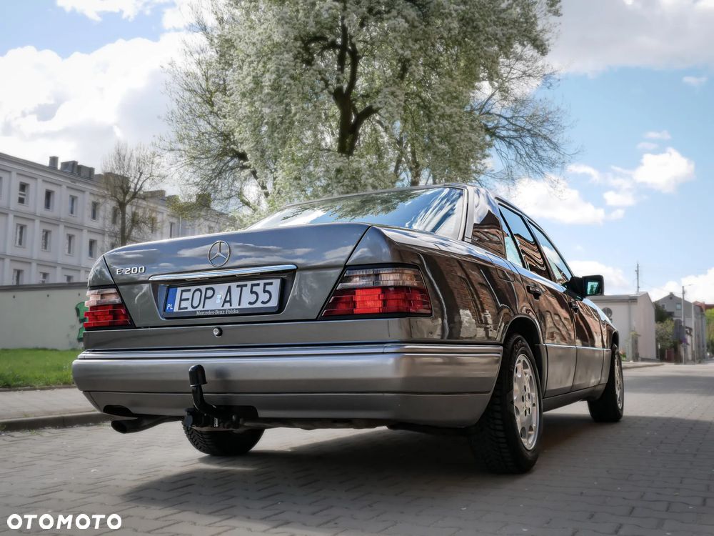 Mercedes-Benz W124 (1984-1993) - 26