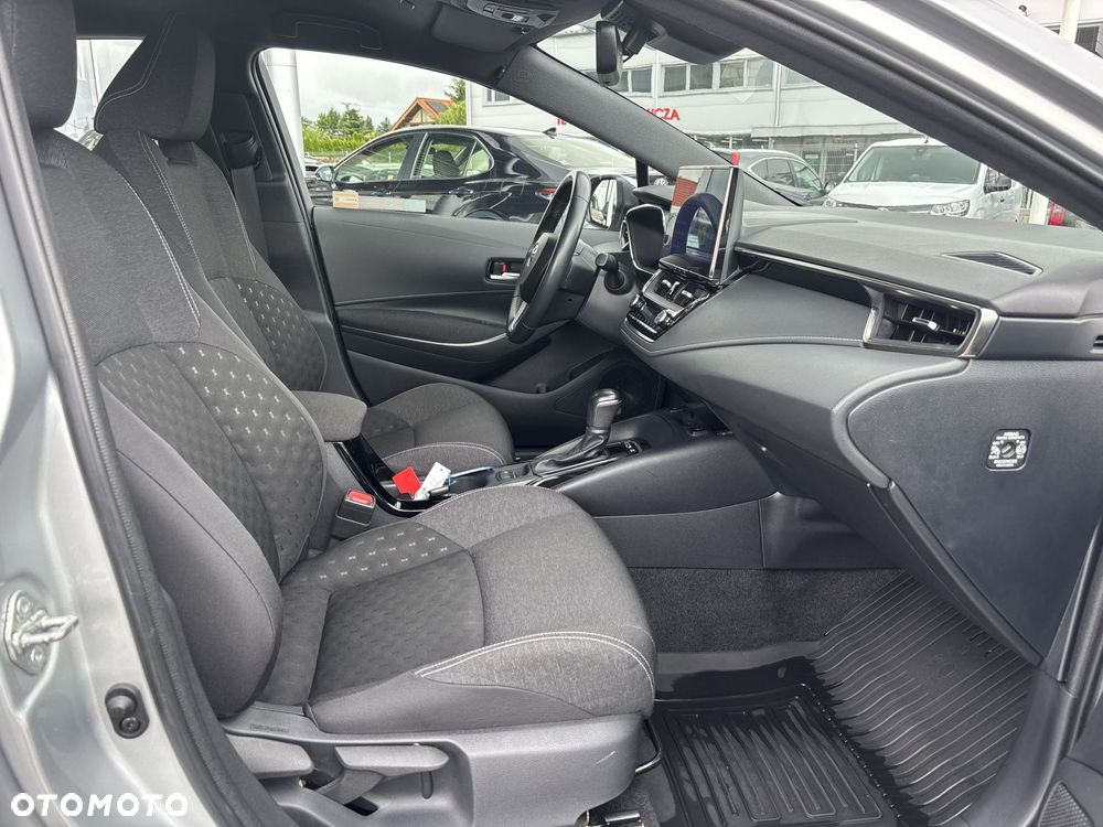 Toyota Corolla - 16