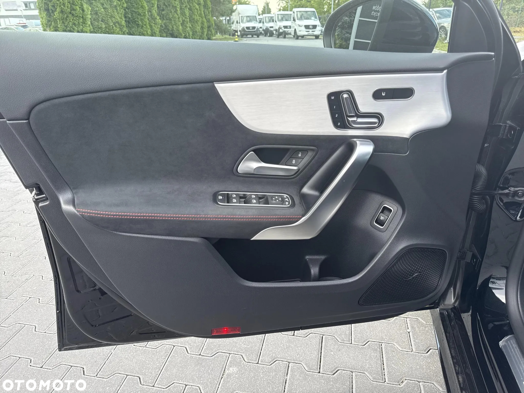 Mercedes-Benz Klasa A AMG 35 4Matic AMG Speedshift DCT 7G - 10