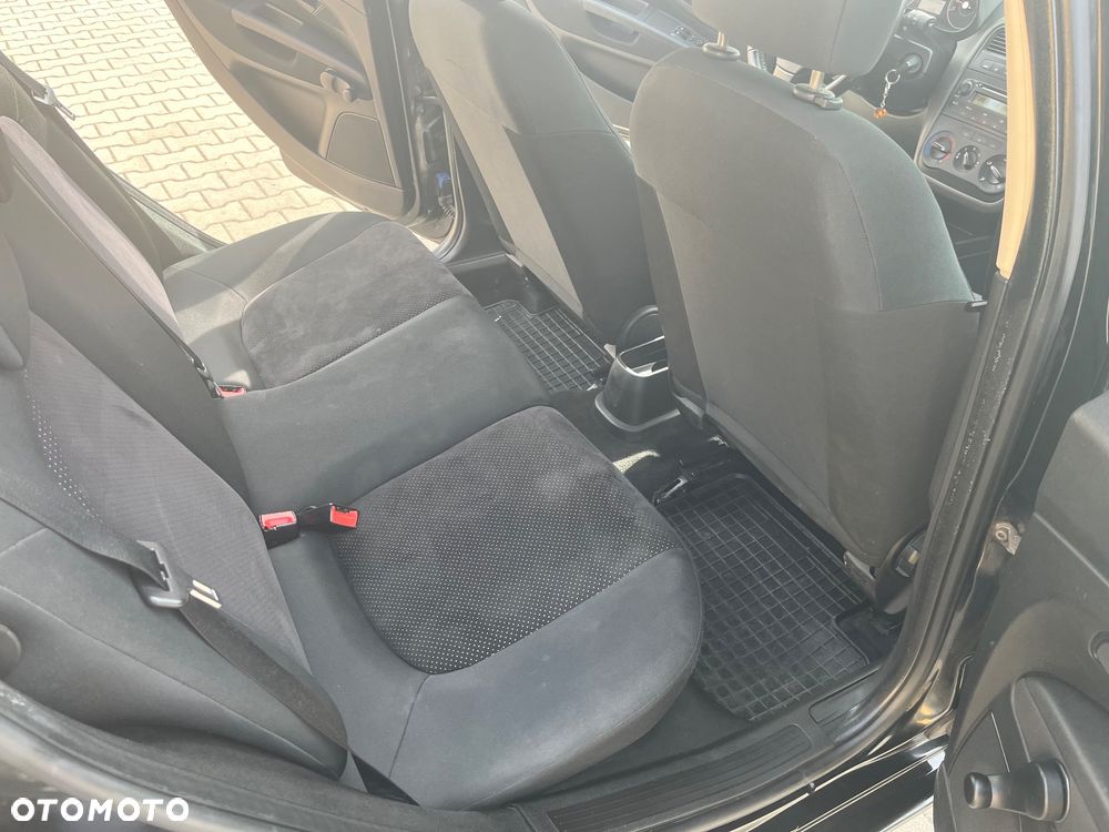 Fiat Grande Punto 1.4 8V - 15