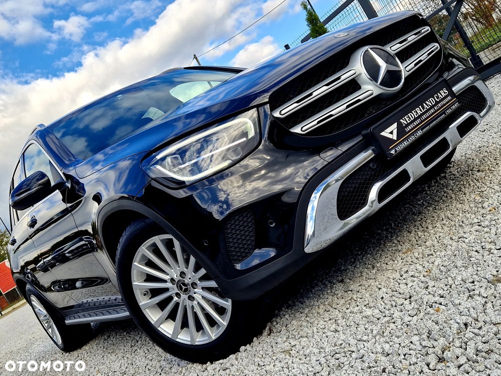 Mercedes-Benz GLC - 39