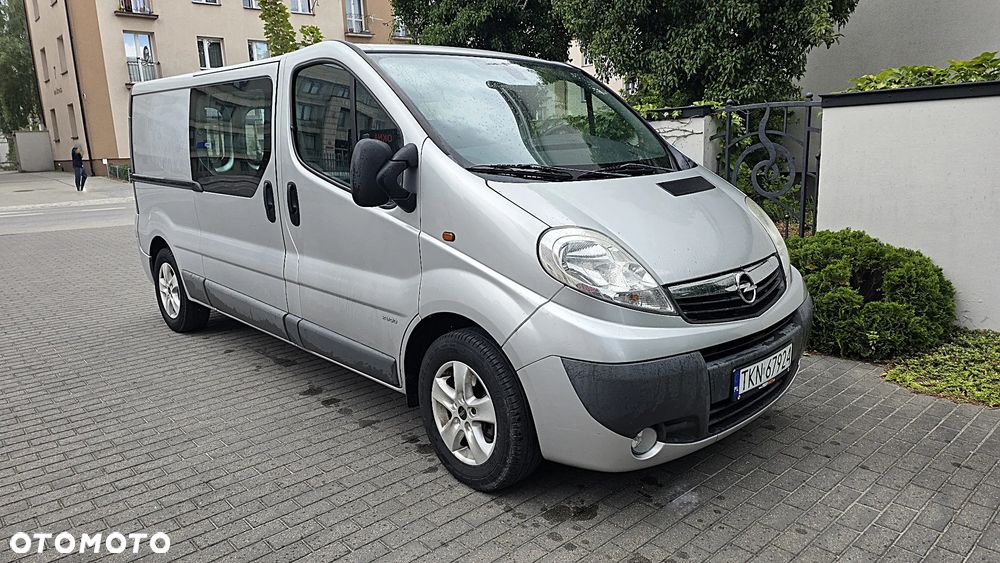 Opel Vivaro - 2