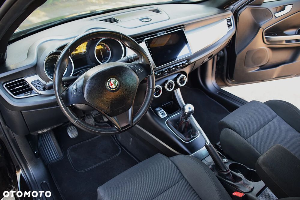 Alfa Romeo Giulietta - 25