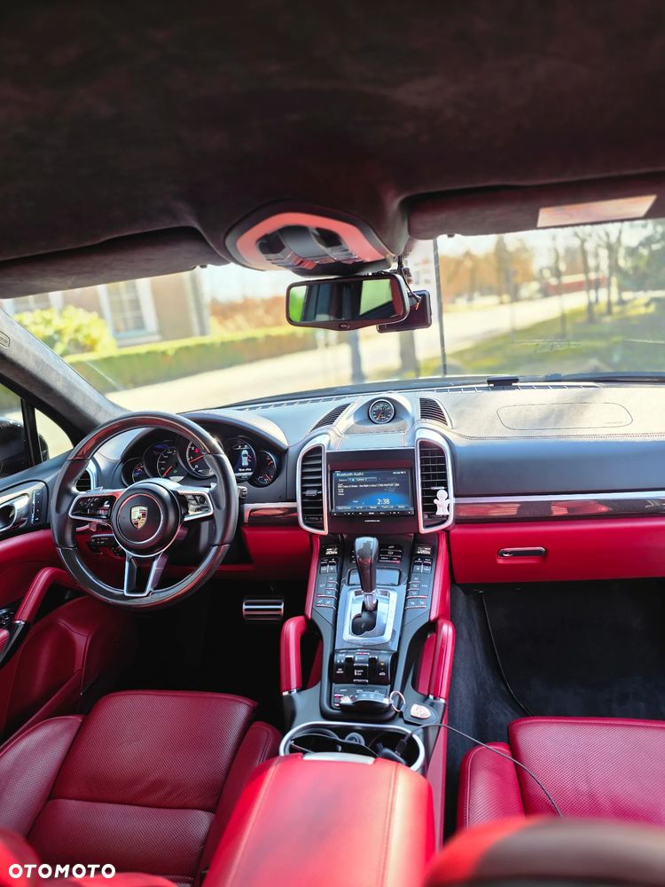 Porsche Cayenne Turbo S Tiptronic S - 31