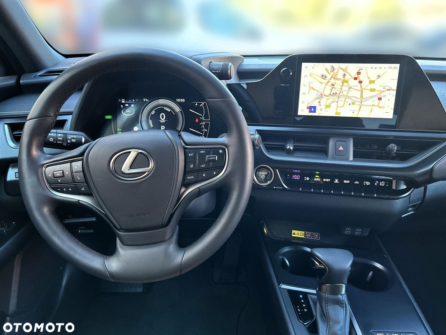 Lexus UX 250h GPF Business 2WD - 12