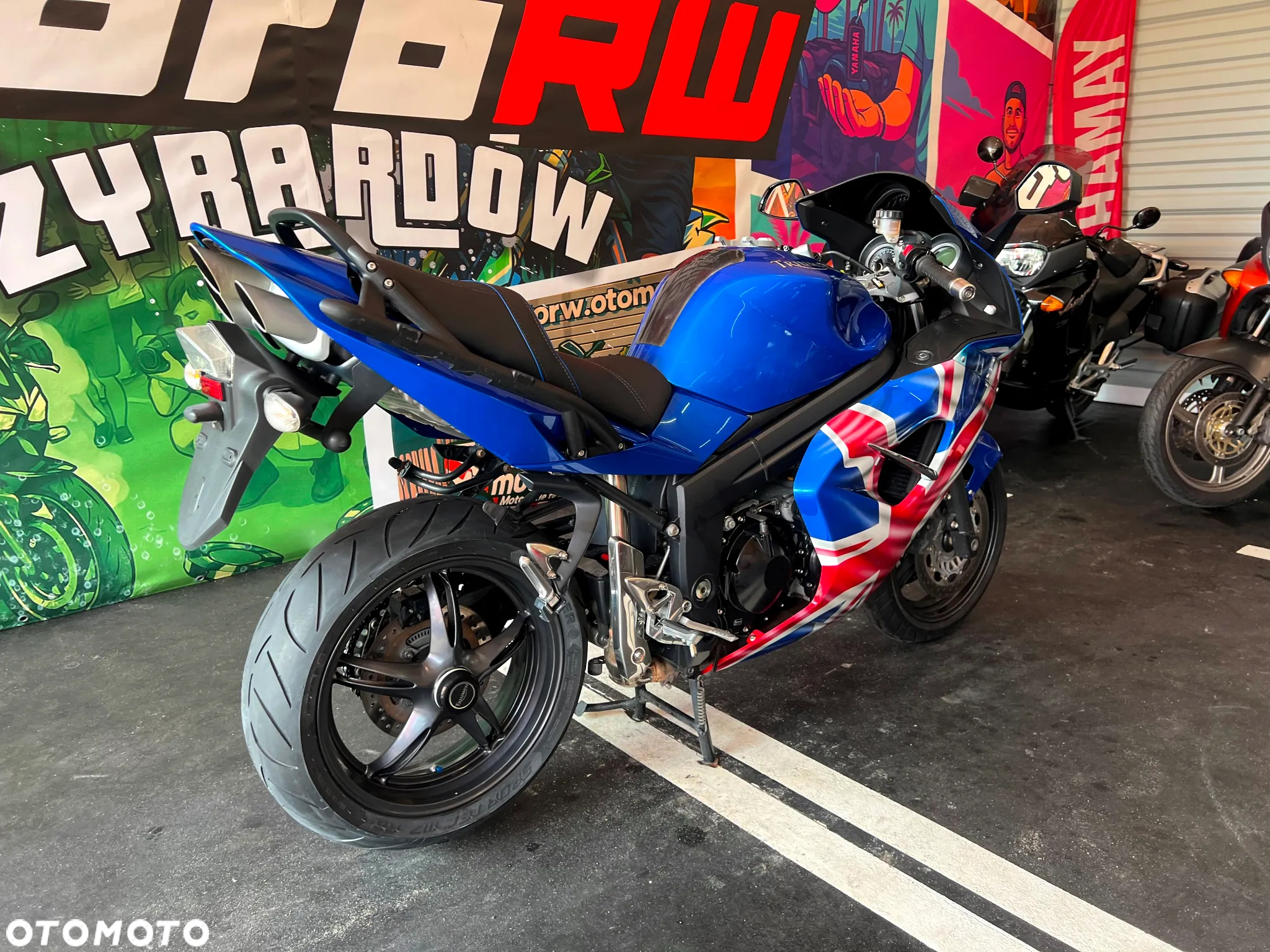 Triumph Sprint - 10