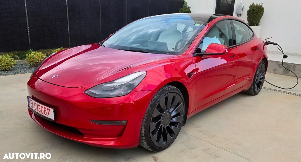 TESLA Model 3