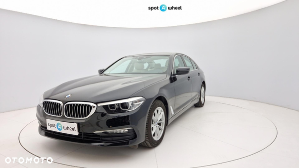 BMW Seria 5 520i Luxury Line