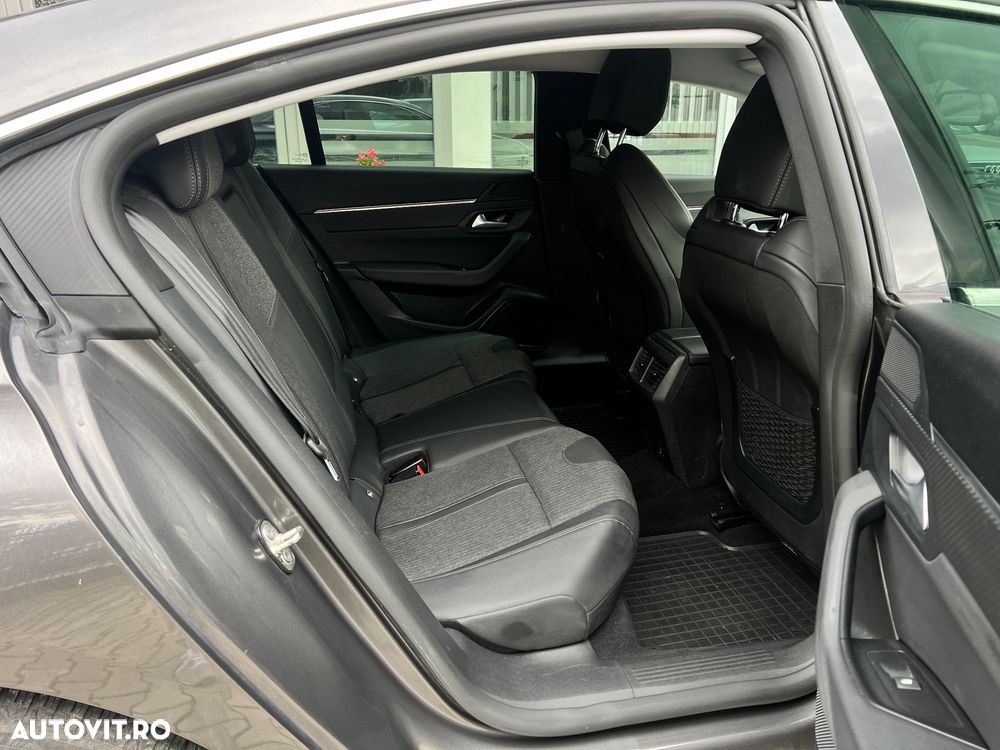 Peugeot 508 BlueHDi 130 EAT8 Allure - 10