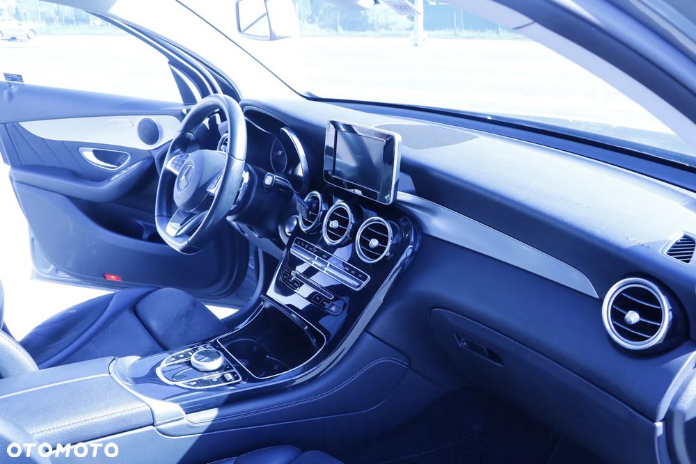 Mercedes-Benz GLC 250 4-Matic - 17