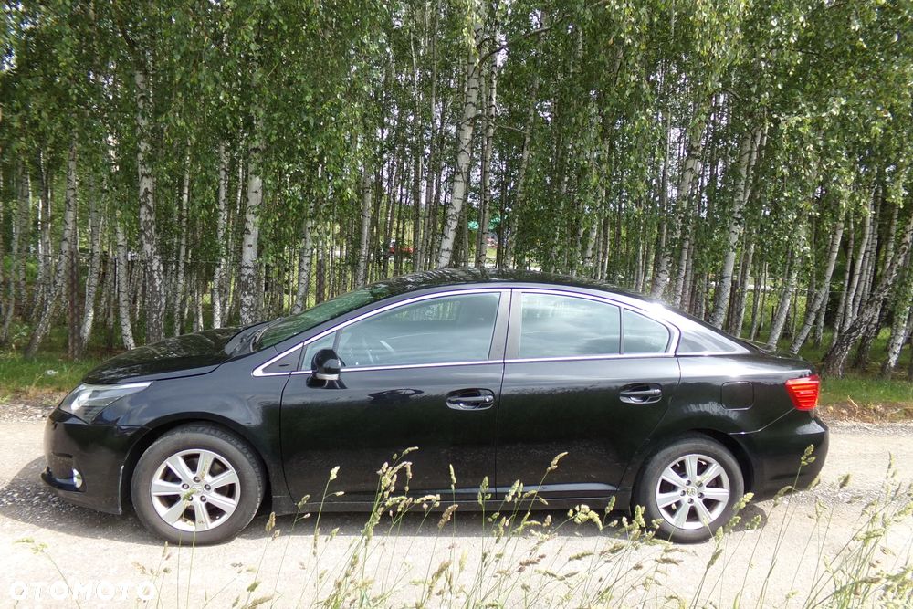 Toyota Avensis 2.0 D-4D Premium - 9