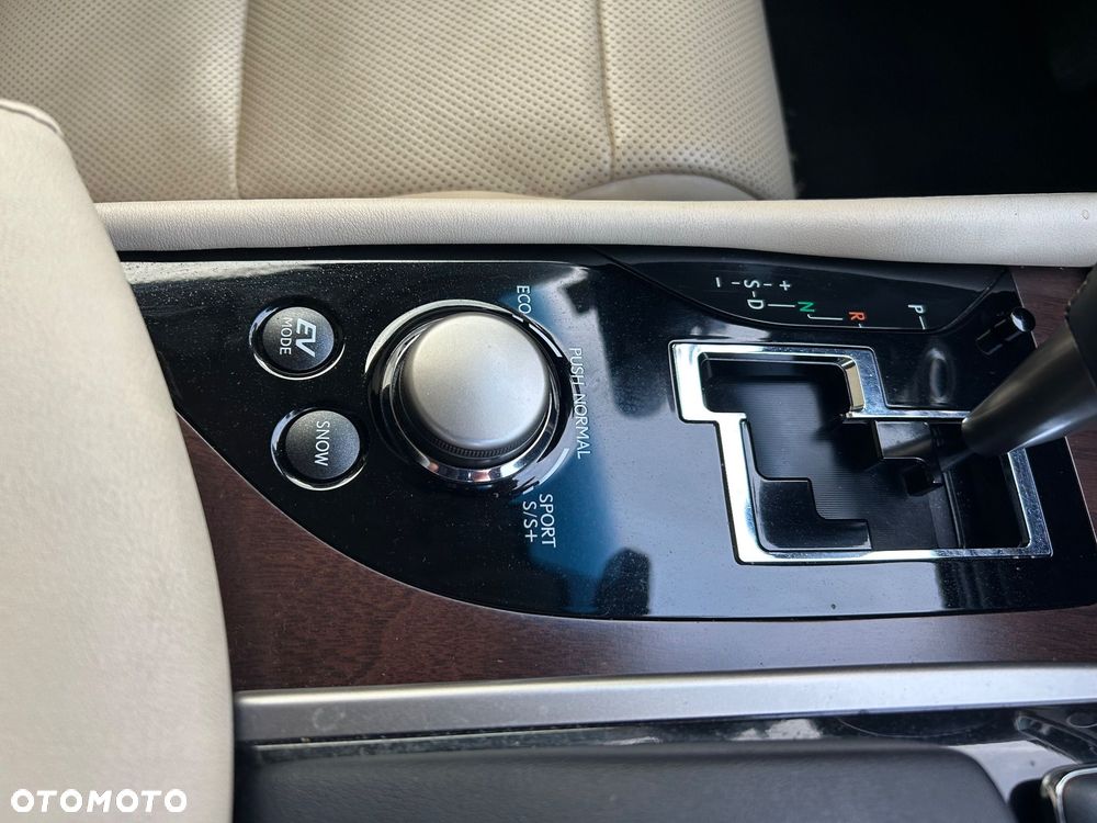 Lexus GS 450h Prestige - 16