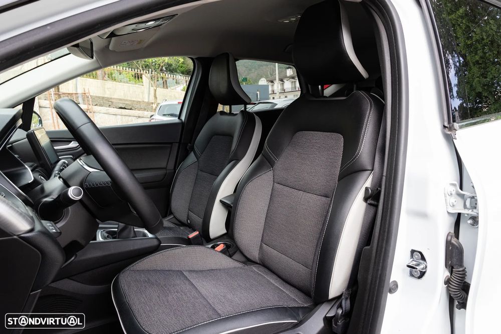 Renault Captur 1.0 TCe Exclusive - 11