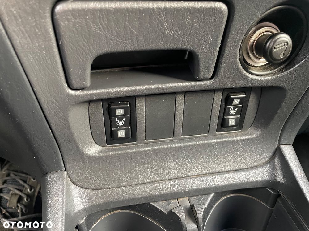 Toyota RAV4 - 10