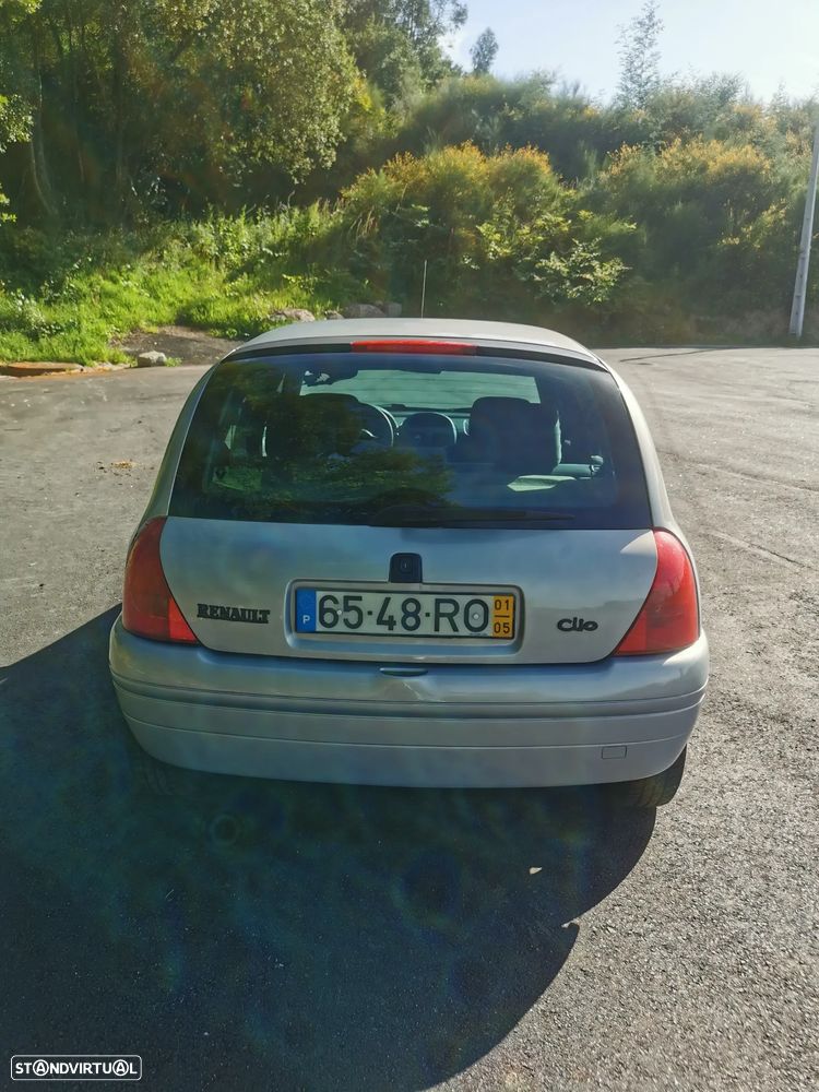 Renault Clio 1.2 RN - 4