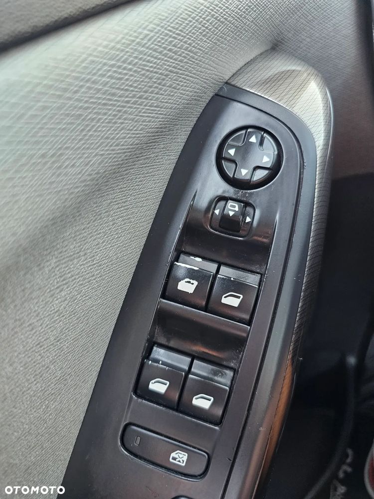 Citroën C4 Grand Picasso 2.0 BlueHDi Exclusive - 31