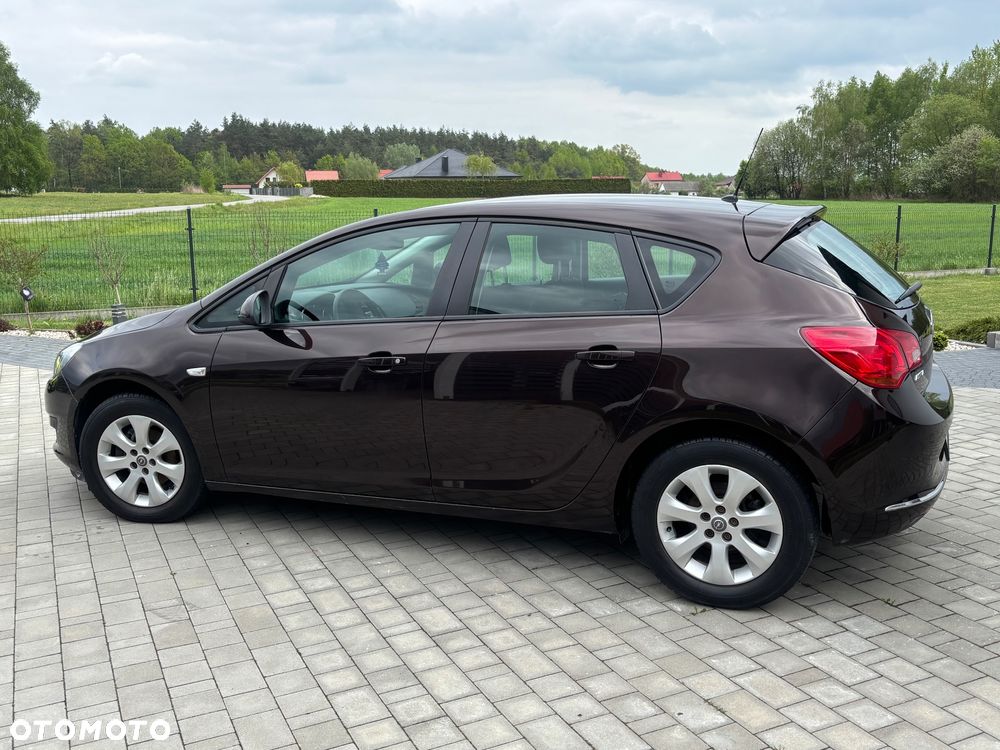Opel Astra ver-1-4-enjoy - 3