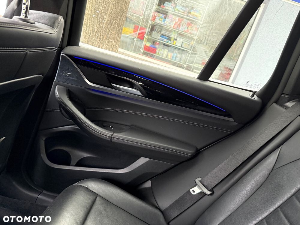 BMW X3 xDrive25d - 19