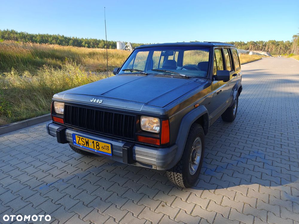 Jeep Cherokee 4.0 Country - 3