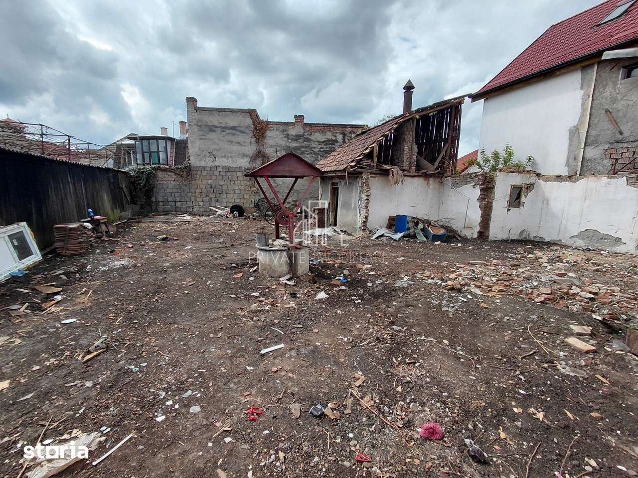 Casa De Vanzare, 400 Mp teren, Strada Somnului - Imagine principală: 3/5