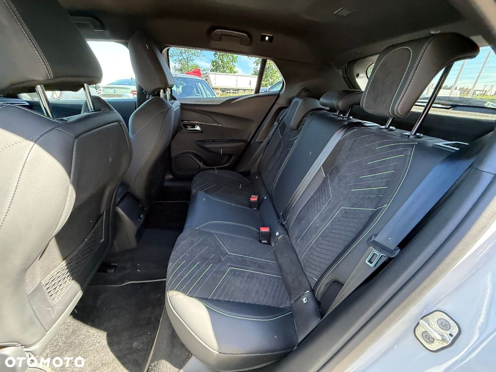 Peugeot 2008 1.2 PureTech GT Pack S&S EAT8 - 24