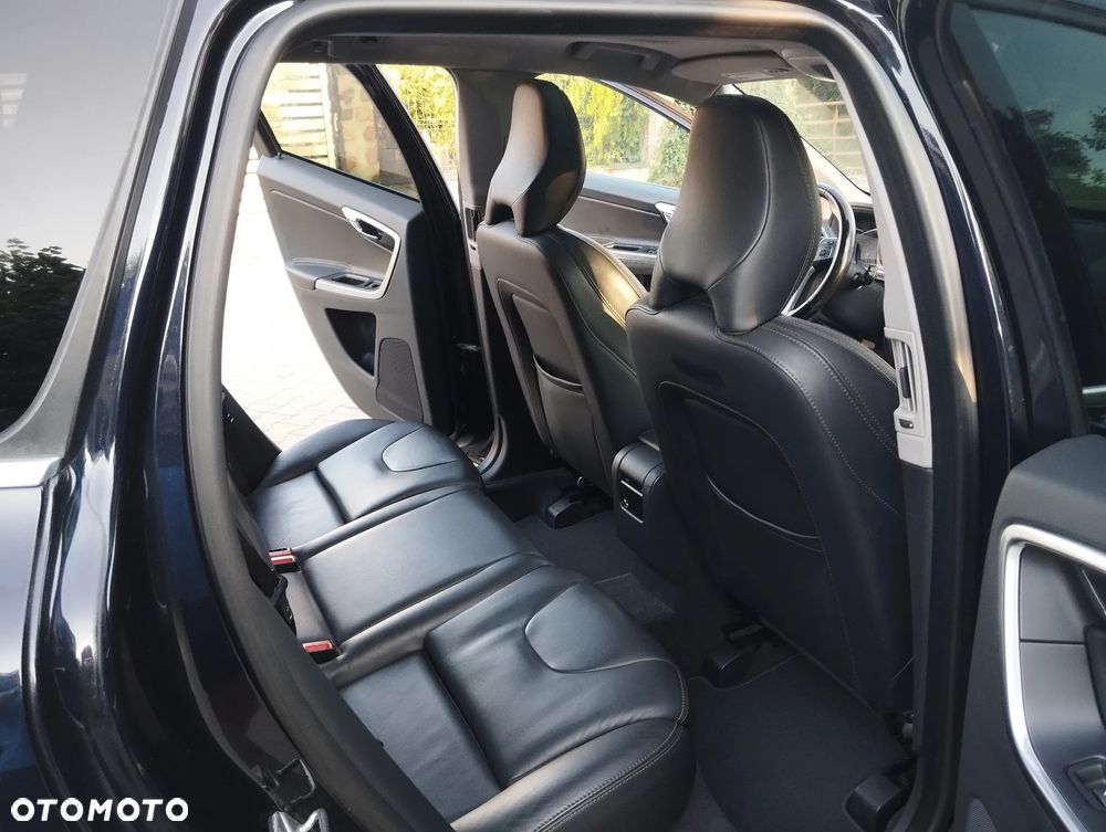 Volvo XC 60 T5 Drive-E Summum - 12
