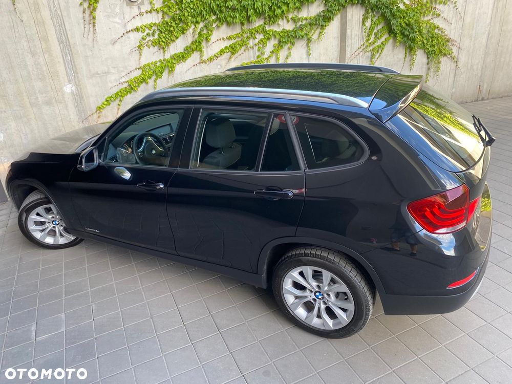 BMW X1 sDrive18d Sport Line - 11