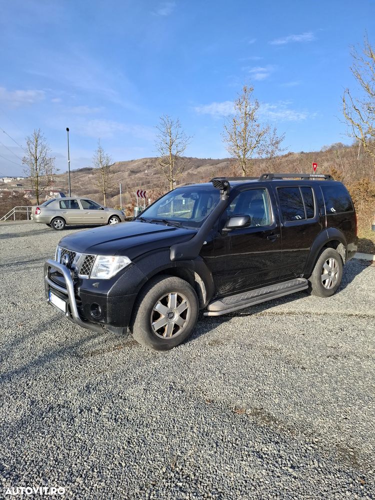 Nissan Pathfinder 2.5 dCi Aut LE Plus - 11