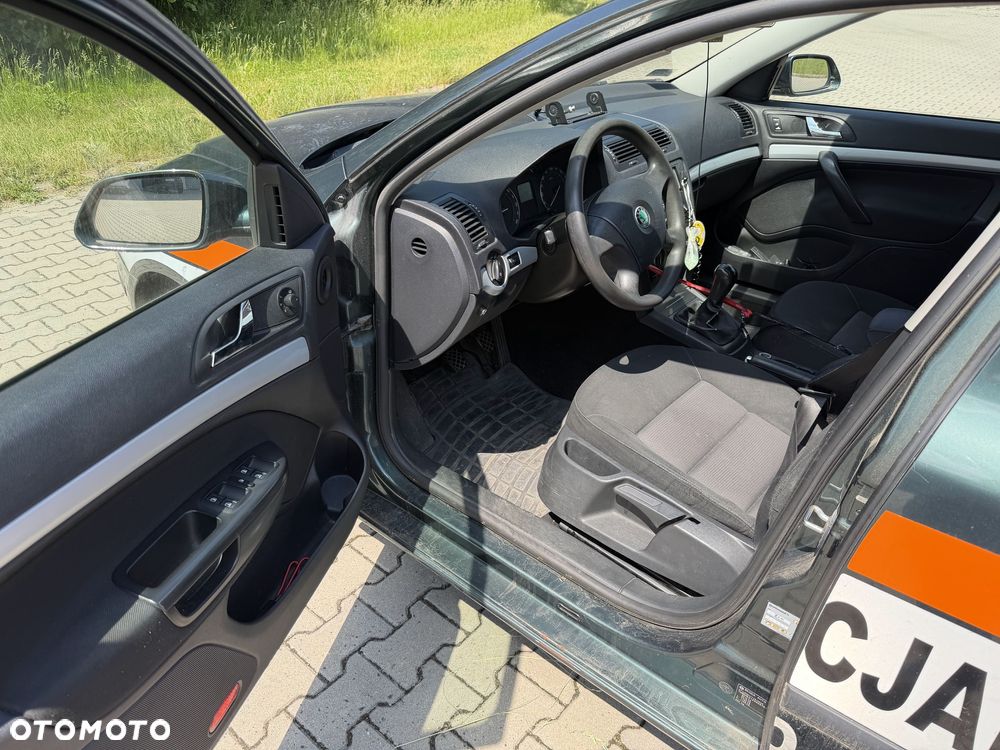 Skoda Octavia 2.0 TDI Ambiente - 10