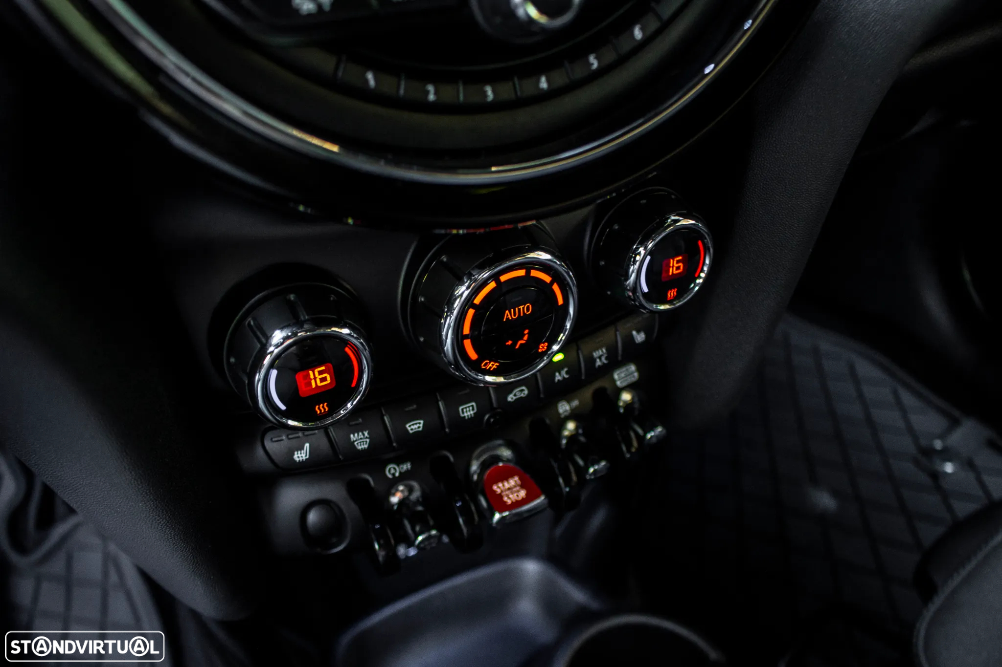MINI 5 Portas Cooper SD Aut. - 23