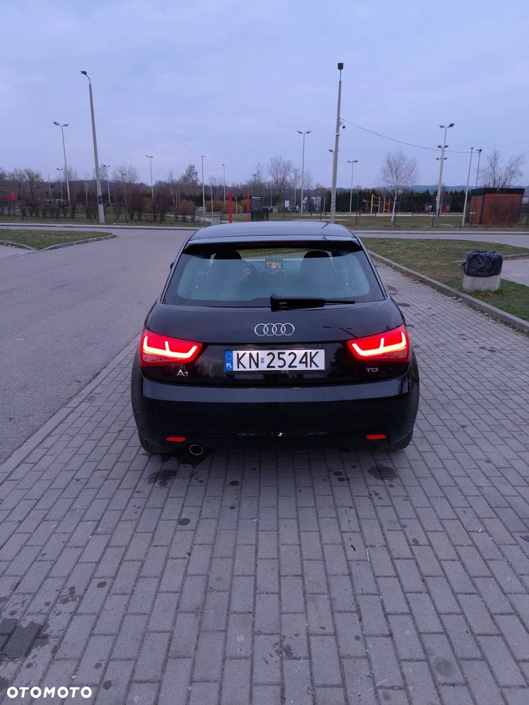 Audi A1 3-drzwiowe 1.6 TDI admired - 4