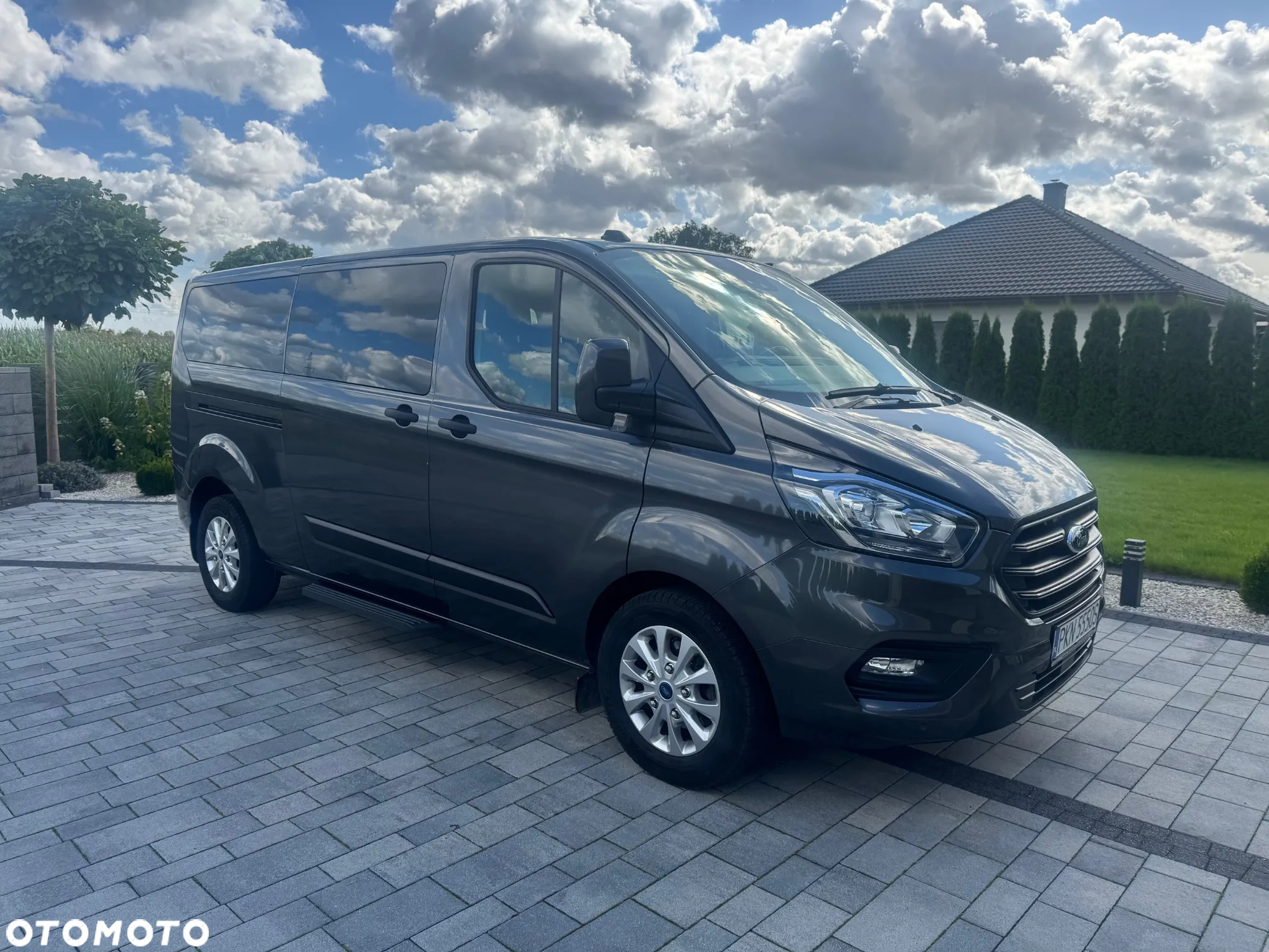 Ford Transit Custom 300 L2H1 LKW VA Autm Trend - 2