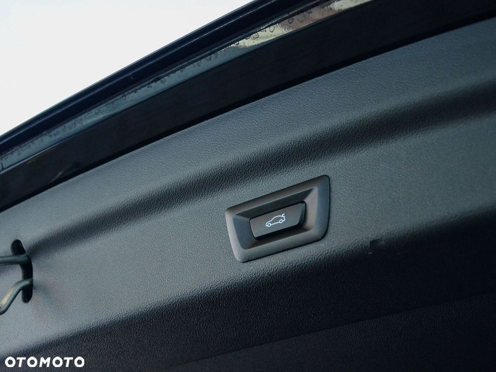 BMW iX1 xDrive30 66.5kWh - 15