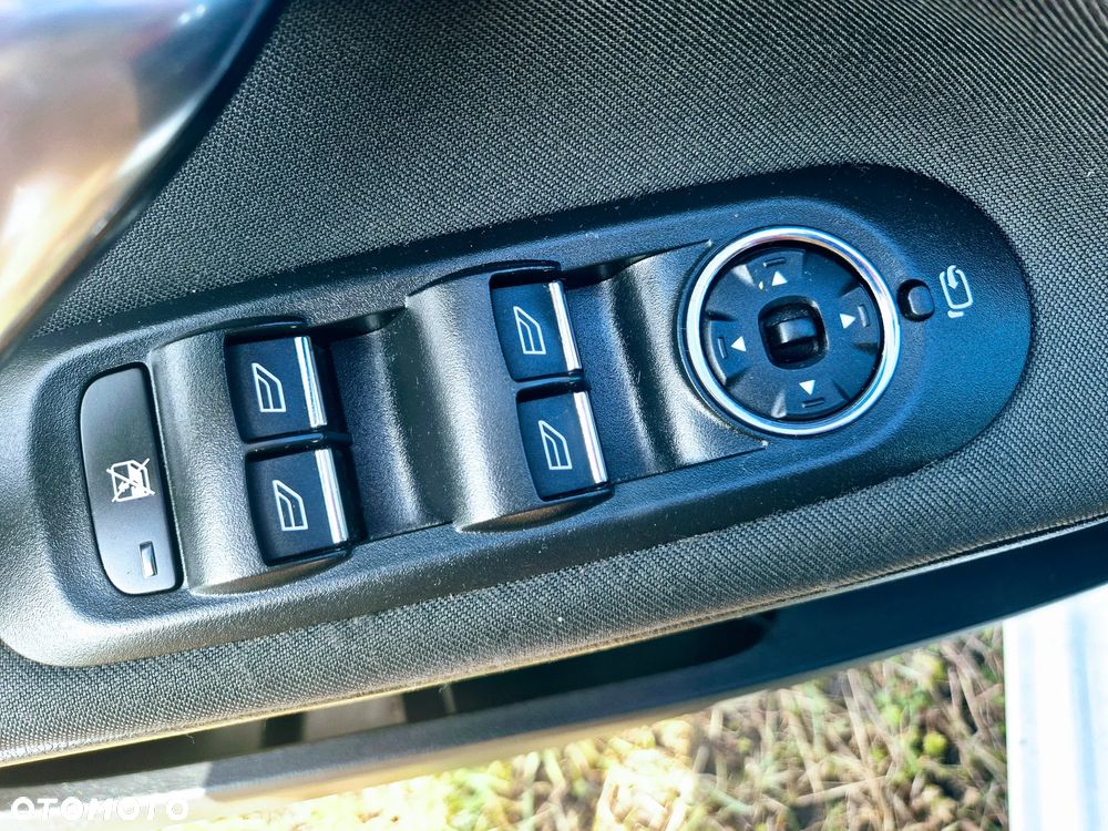 Ford Mondeo SW 2.0 TDCi Business Edition - 13