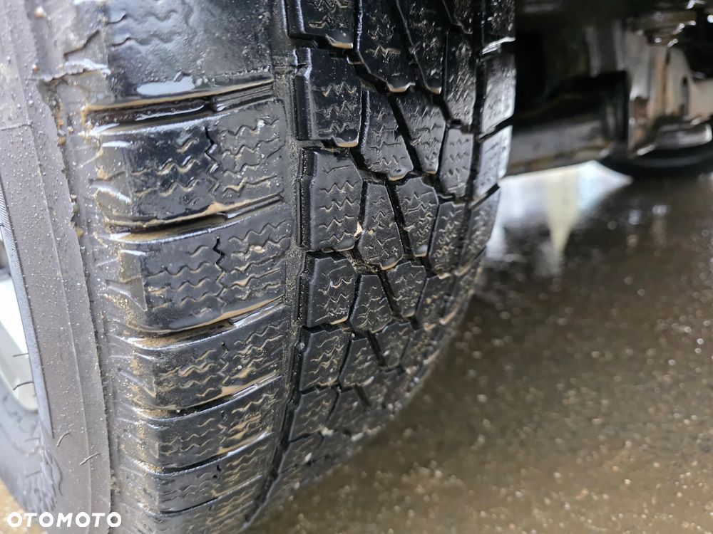 Mercedes-Benz Sprinter - 20